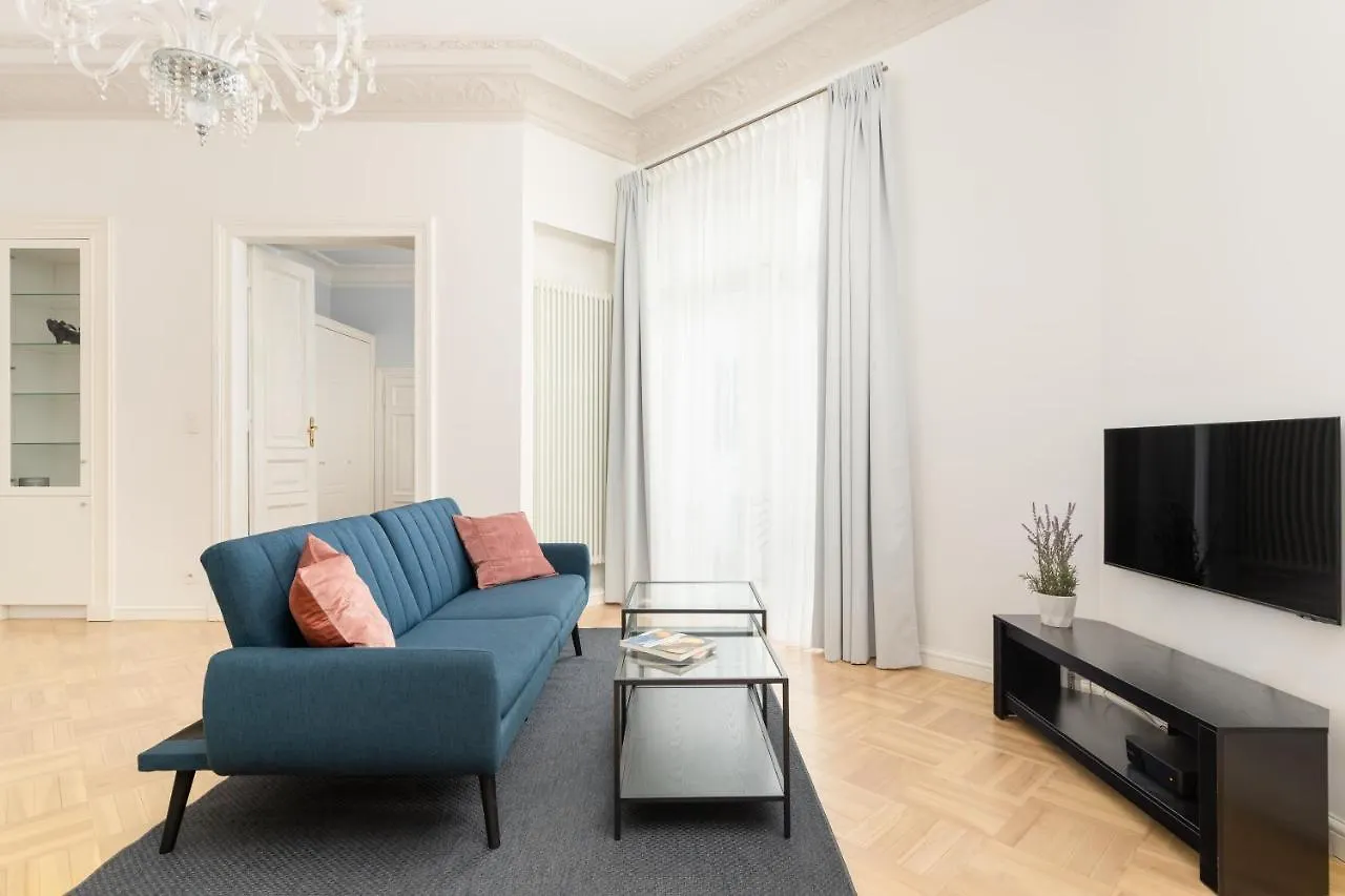 Marszalkowska 58 - Classy Two Bedroom Apartment With Balcony By Noclegi Renters Warszawa